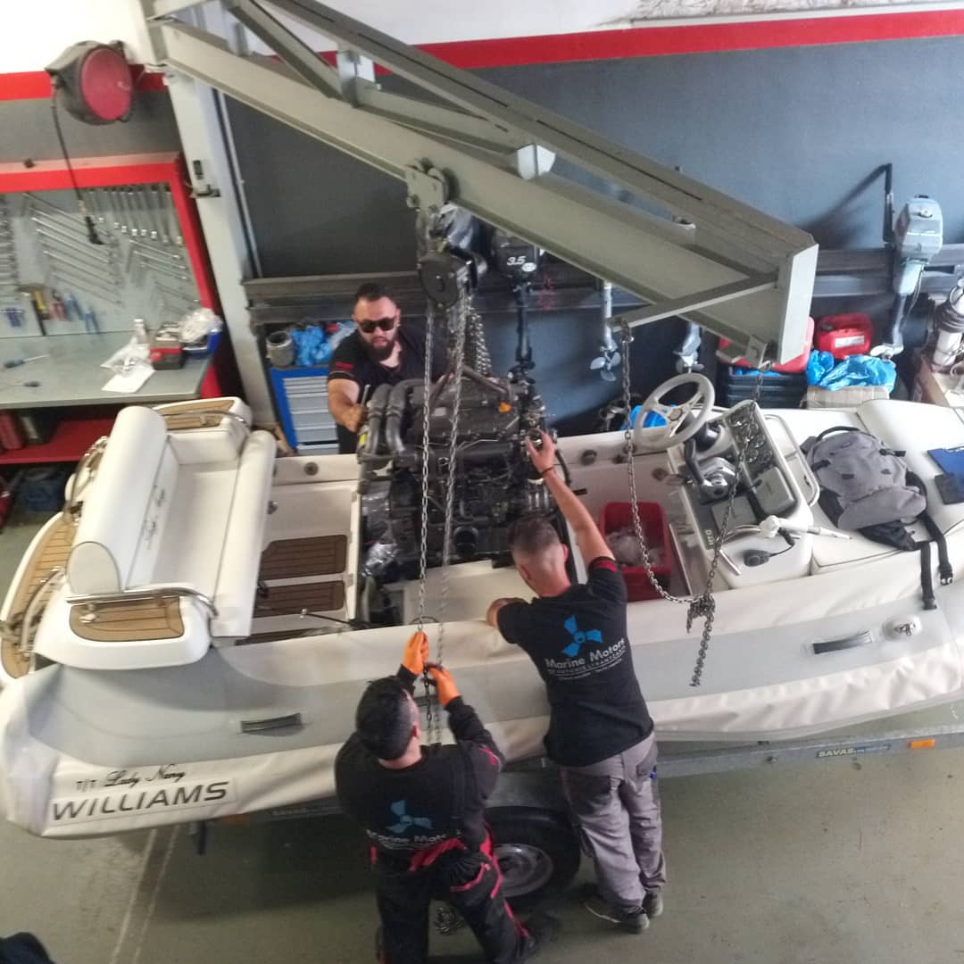 engine repair on boat